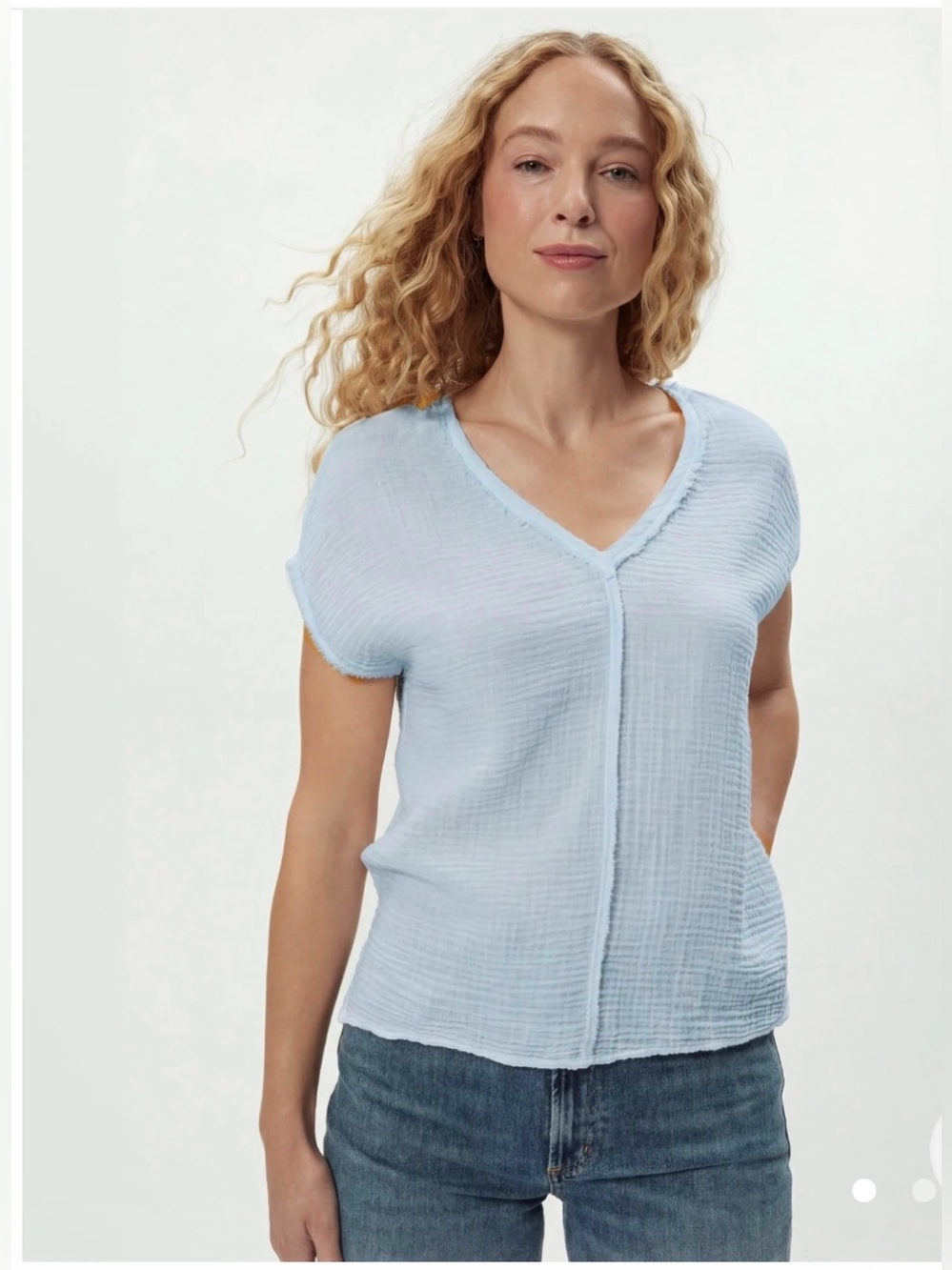 Michael Stars Draya Gauze V-Neck Top Women’s Medium Raw Hem Pale Blue